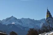 Alpencamp Garmisch-Partenkirchen: Schönes Winterpanorama mit Zugspitzblick.